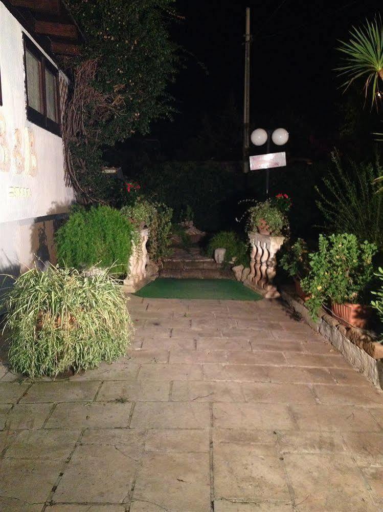 Bed & Breakfast Santa Fara Bari Eksteriør billede